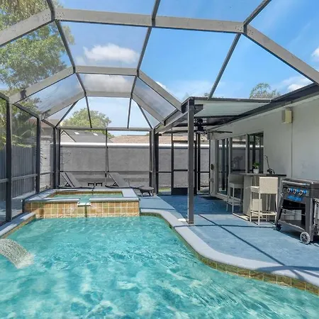 Luxury Style Townhome With Pool - 1 Miles To Bucs Stadium